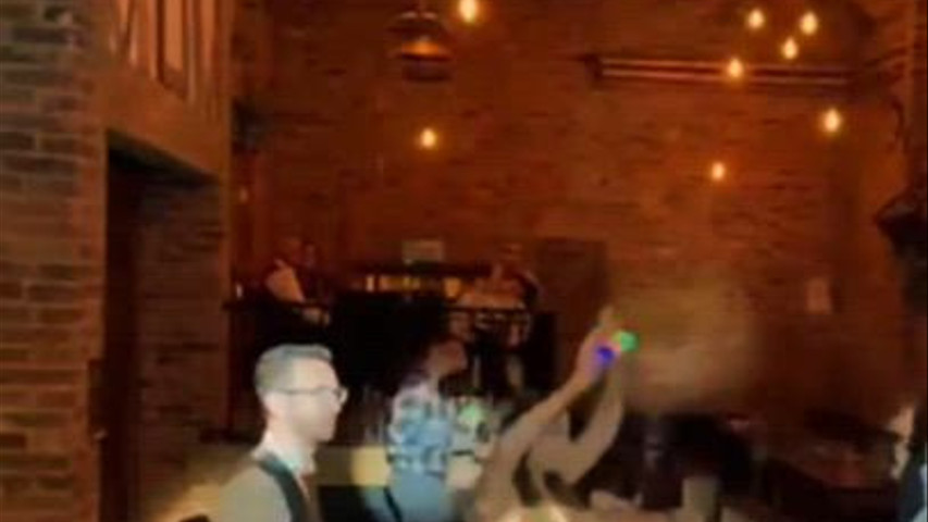 Donington Park Farmhouse - Party Time