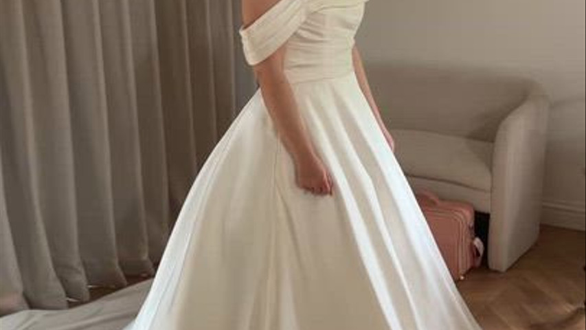 Natural Bridal Makeup | London Shenley Club