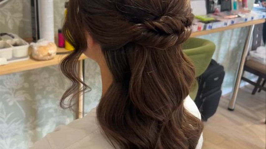 Bridesmaid boho half up 