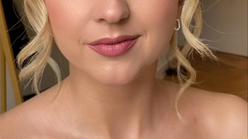 Bride makeup and hairstyle