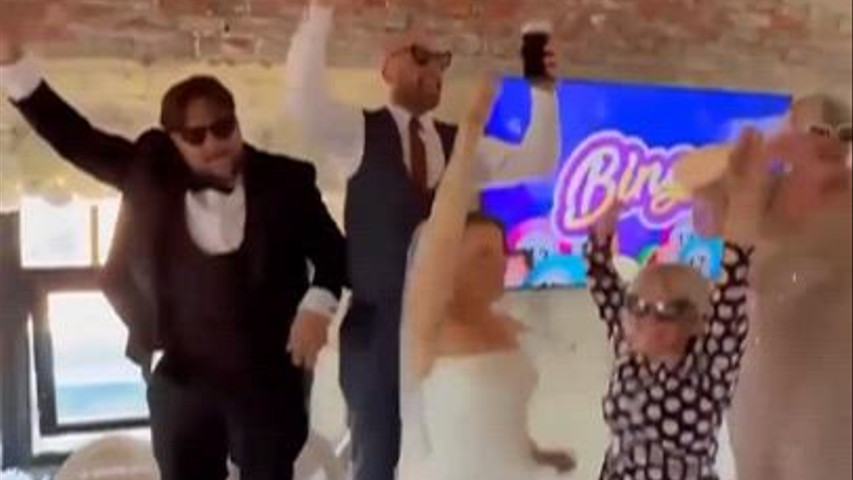 Wedding bonkers bingo show
