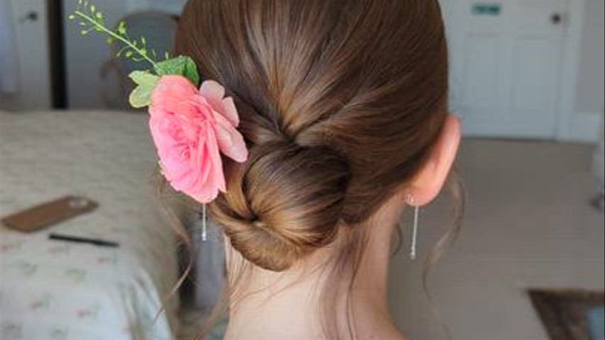 Bridesmaid hair 