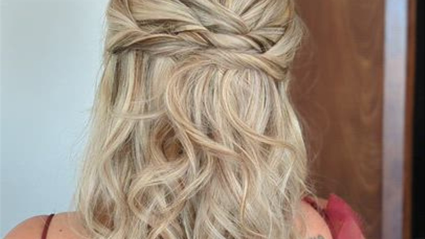 Bridesmaid hair 