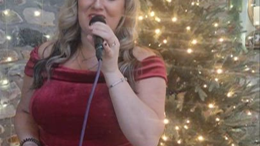 It's Christmas At Last - Jenna Louise