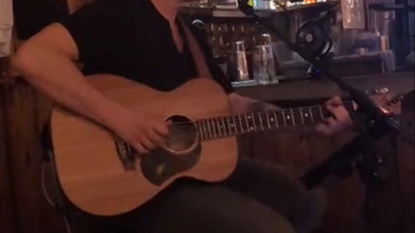 Walking In Memphis- Marc Cohn 