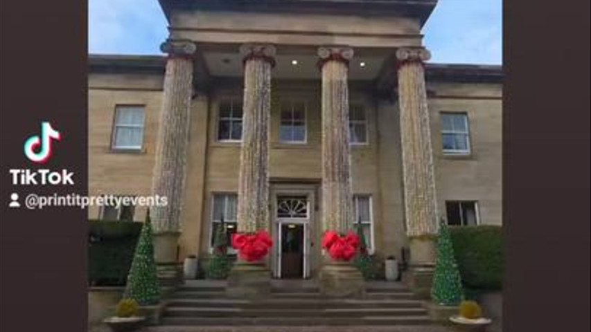 The lovely Robyn & Kyles beautiful Balbirnie House Christmas wedding