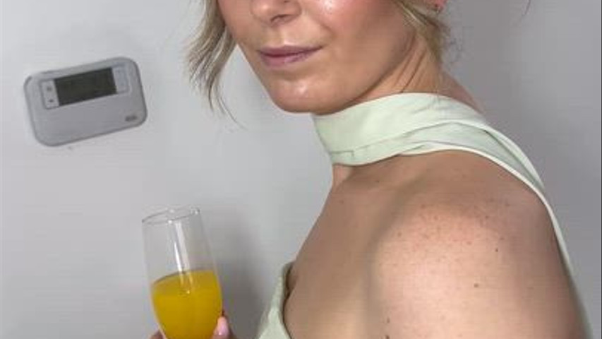 Bridesmaid Pammy Hairstyle