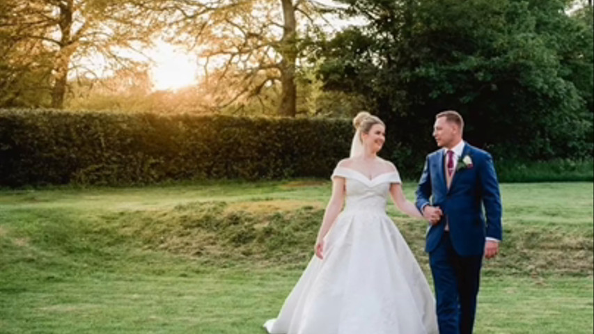 Fran & Shaun's beautiful wedding at Breamore Estate