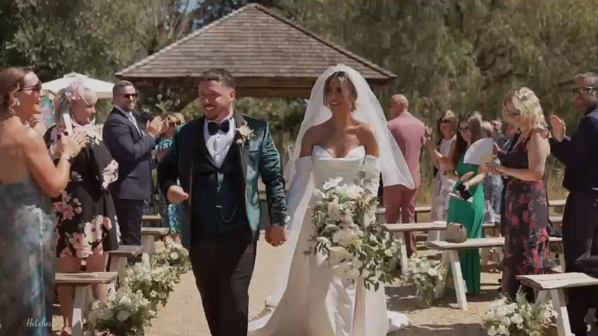 Charlotte & Ashly -  Silchester Farm