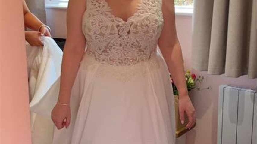 Fi Farrelly Bridal Beauty