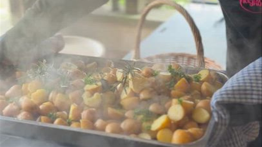 Herby butter new potatoes