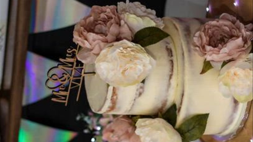 Wedding cake showcase