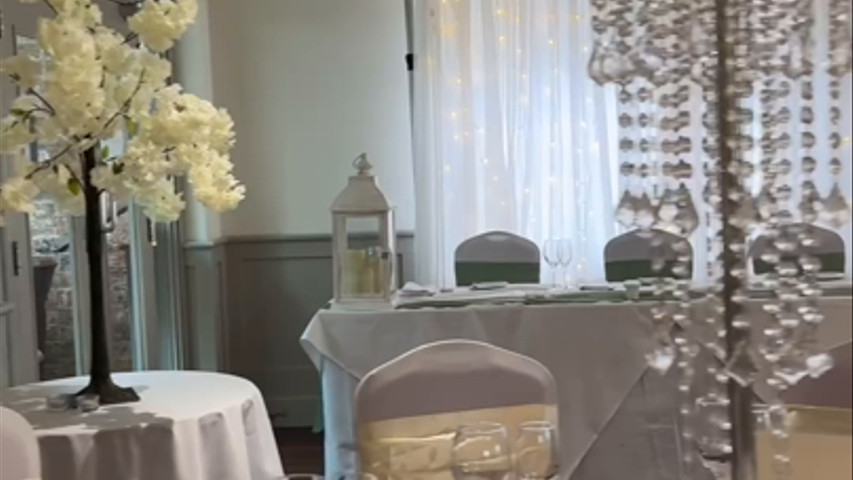 The Honest Lawyer Wedding Room