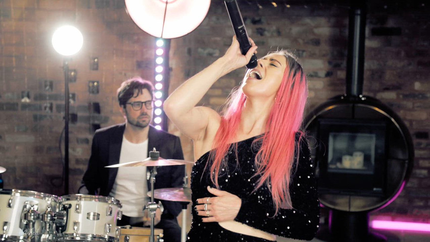 Live Band First Dance - Heaven