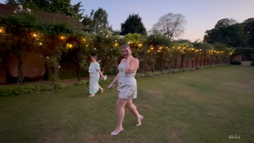 Dress & hair change for the bride! 