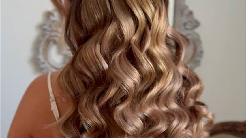 Deep volume half up half down 