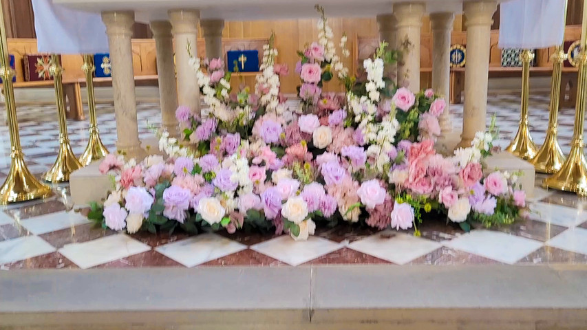 Brigerton floral display 