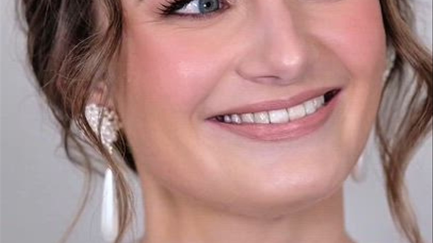Bridesmaid Rosie 
