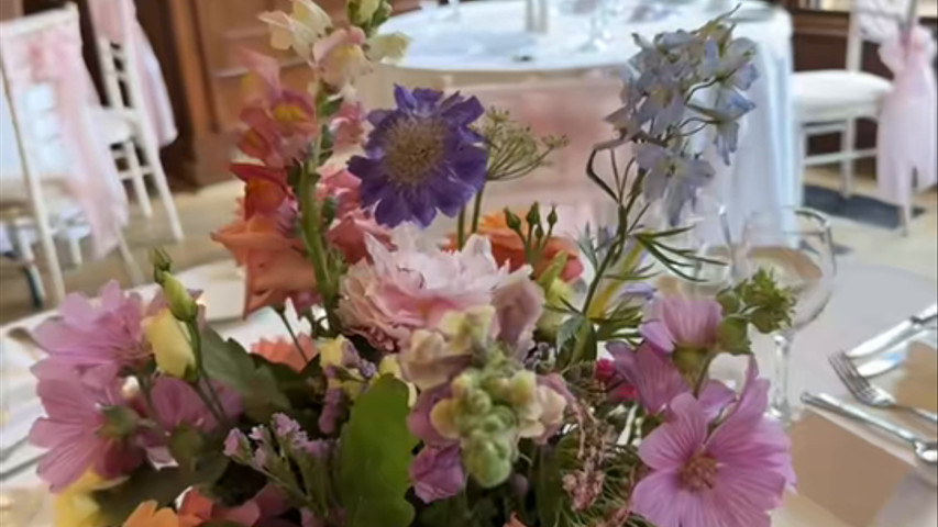 Wild garden florals for a beautiful Wedding at Holmewood Hall 