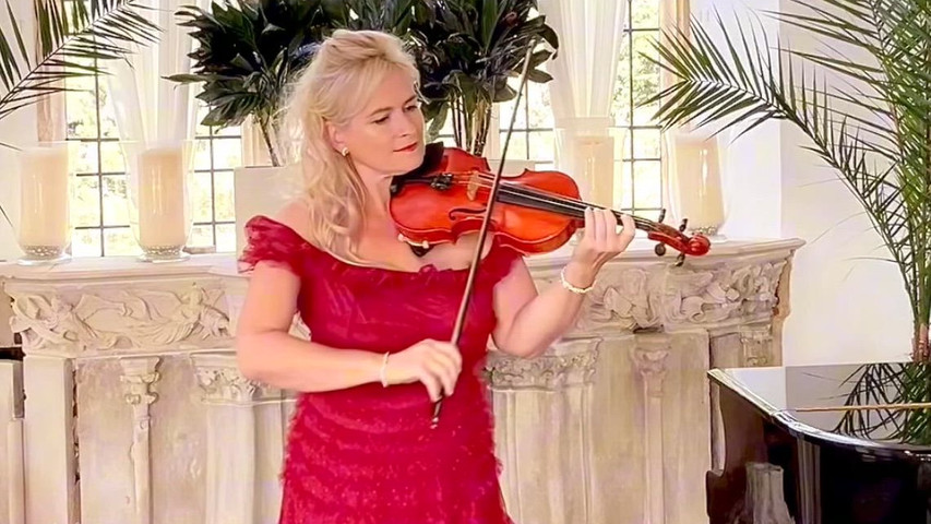 Katherine, Luxury Violinist 
