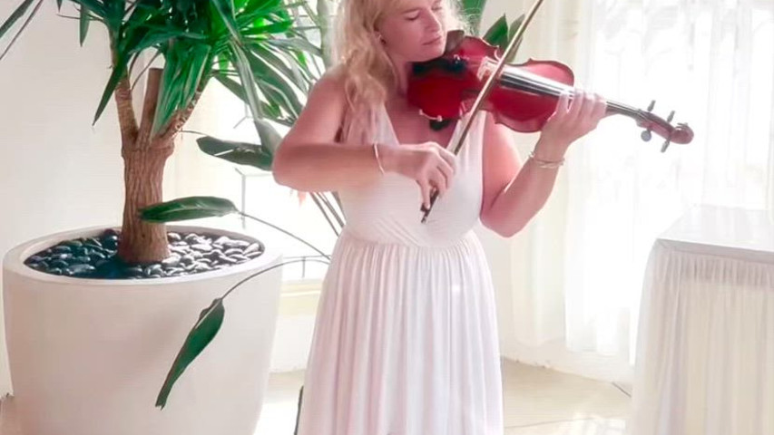Katherine, Luxury Violinist