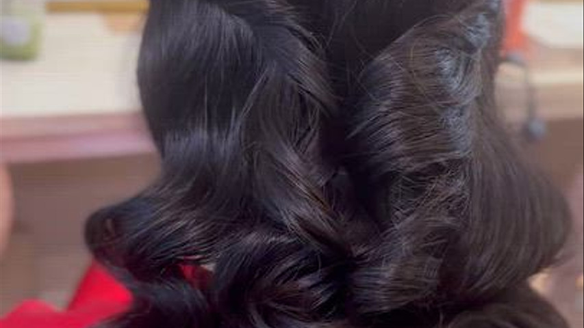 Curly hair