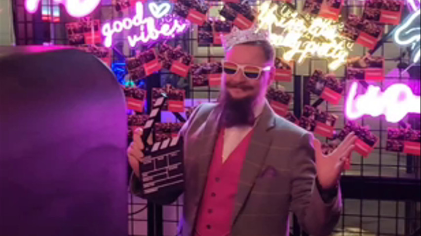TGI Friday Valentine's Day Event Photo Booth