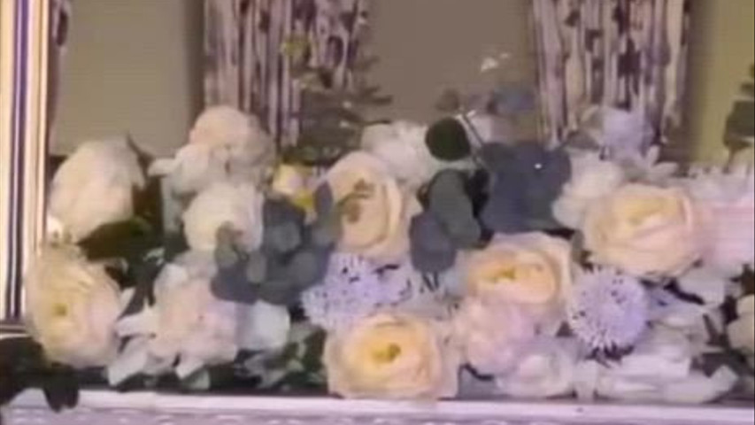 Emerald green and gold wedding 