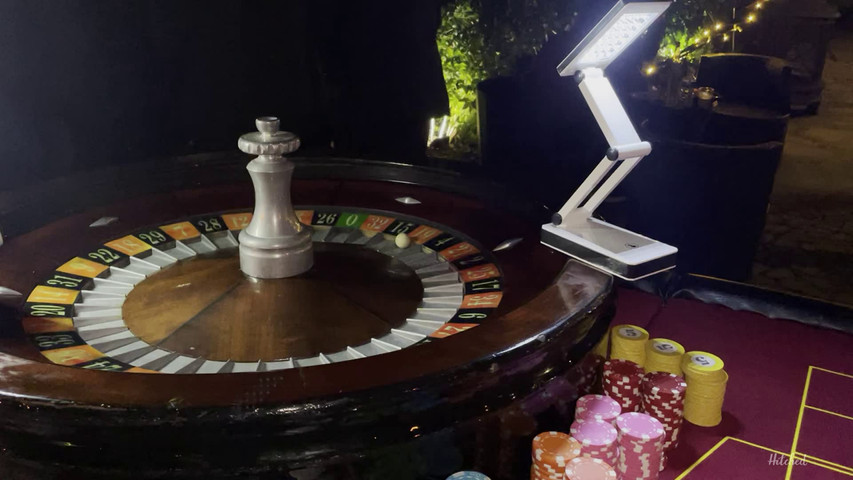 Roulette table hire outside 