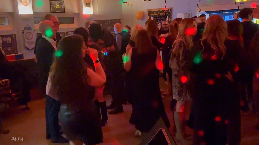 Evening party set ; Cher, Kylie, Beyoncé 